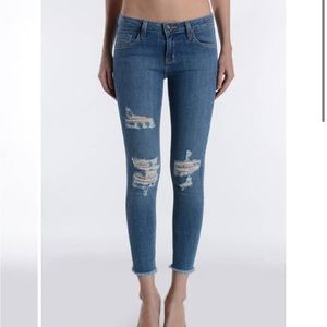 NWT distressed jeans